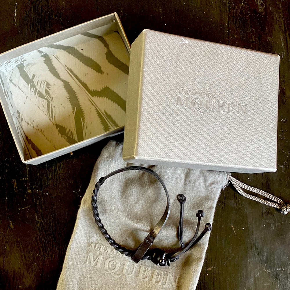 ALEXANDER MCQUEEN Genuine Leather Skull Bracelet